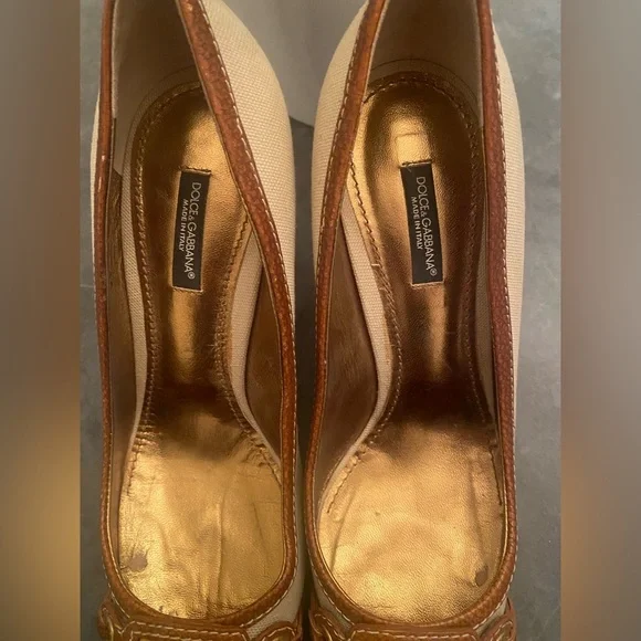 Dolce & Gabbana Logo Heels | Canvas & Leather Pointed Toe Pumps | Size 38.5 - Picture 6 of 15